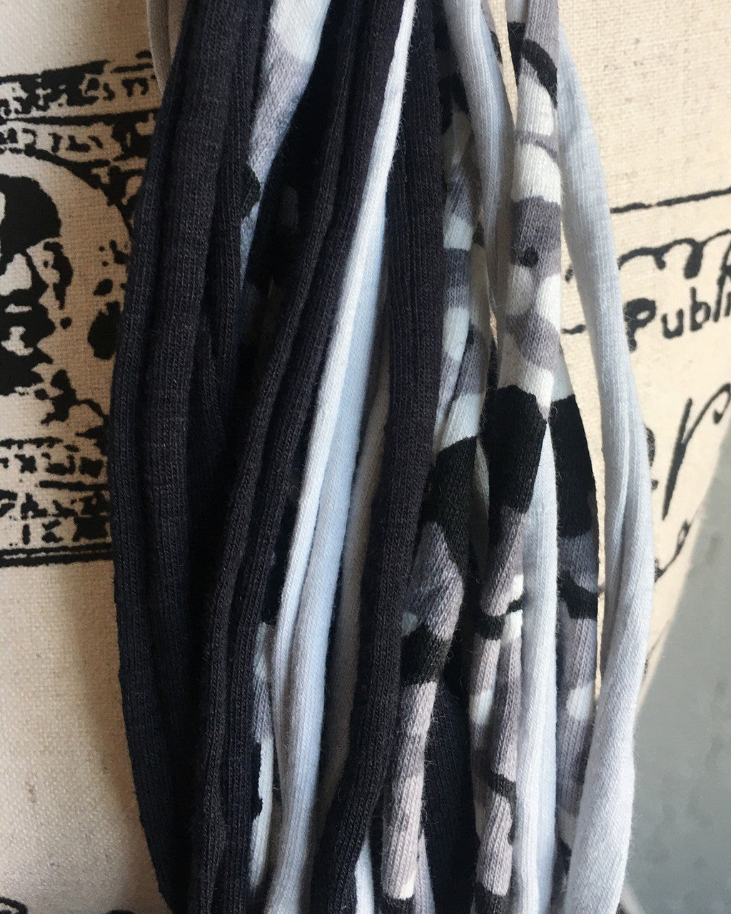 Dona Bela Lite Shred Scarf  33 - Grays/Black/White