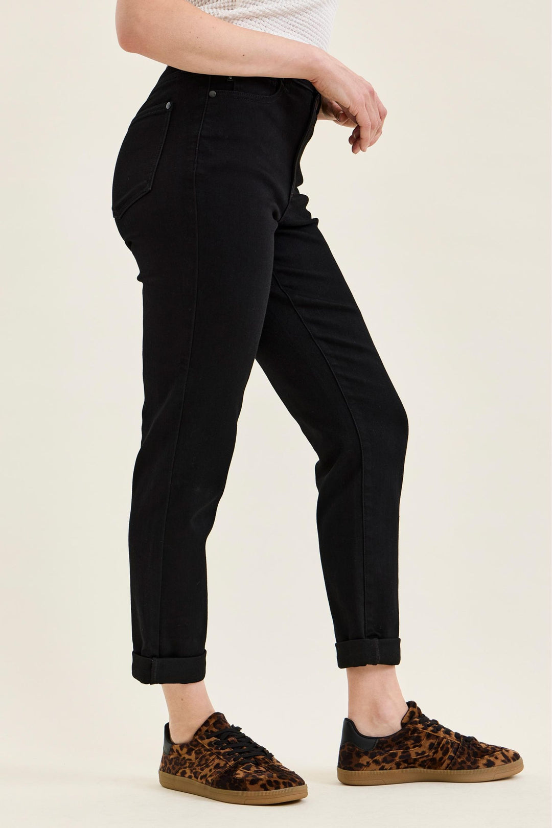 Judy Blue High Waist TARA Girlfriend Black Edit Jeans
