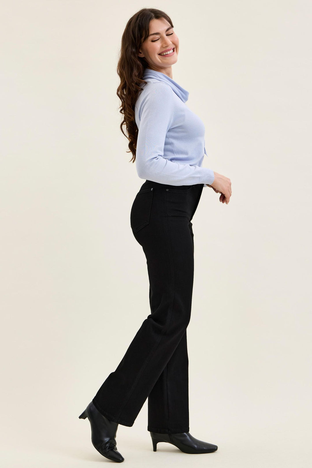 Judy Blue High Waist Tummy Control KIMBERLY Classic Straight Black Edit Jeans