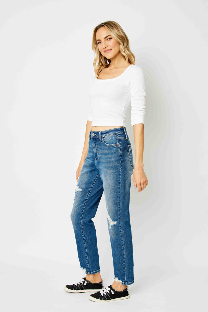 Judy Blue Queen of Hearts Coin Pocket Boyfriend Cut Denim