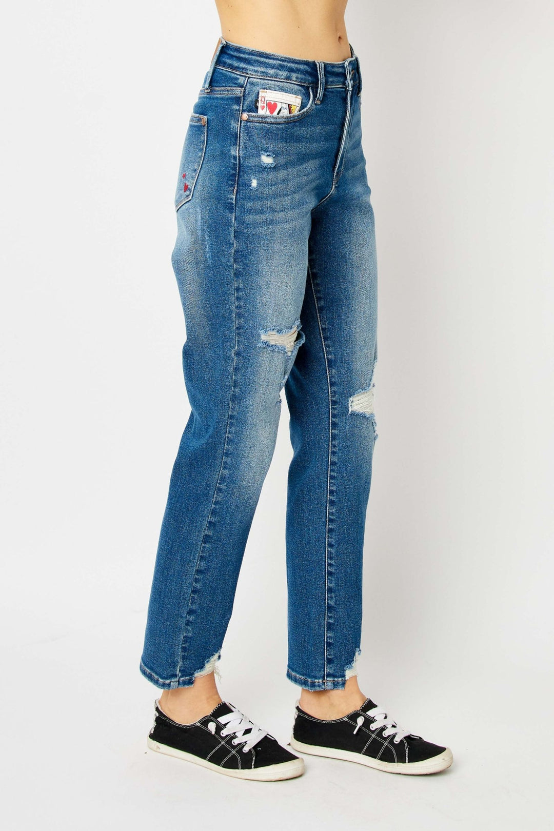 Judy Blue Queen of Hearts Coin Pocket Boyfriend Cut Denim