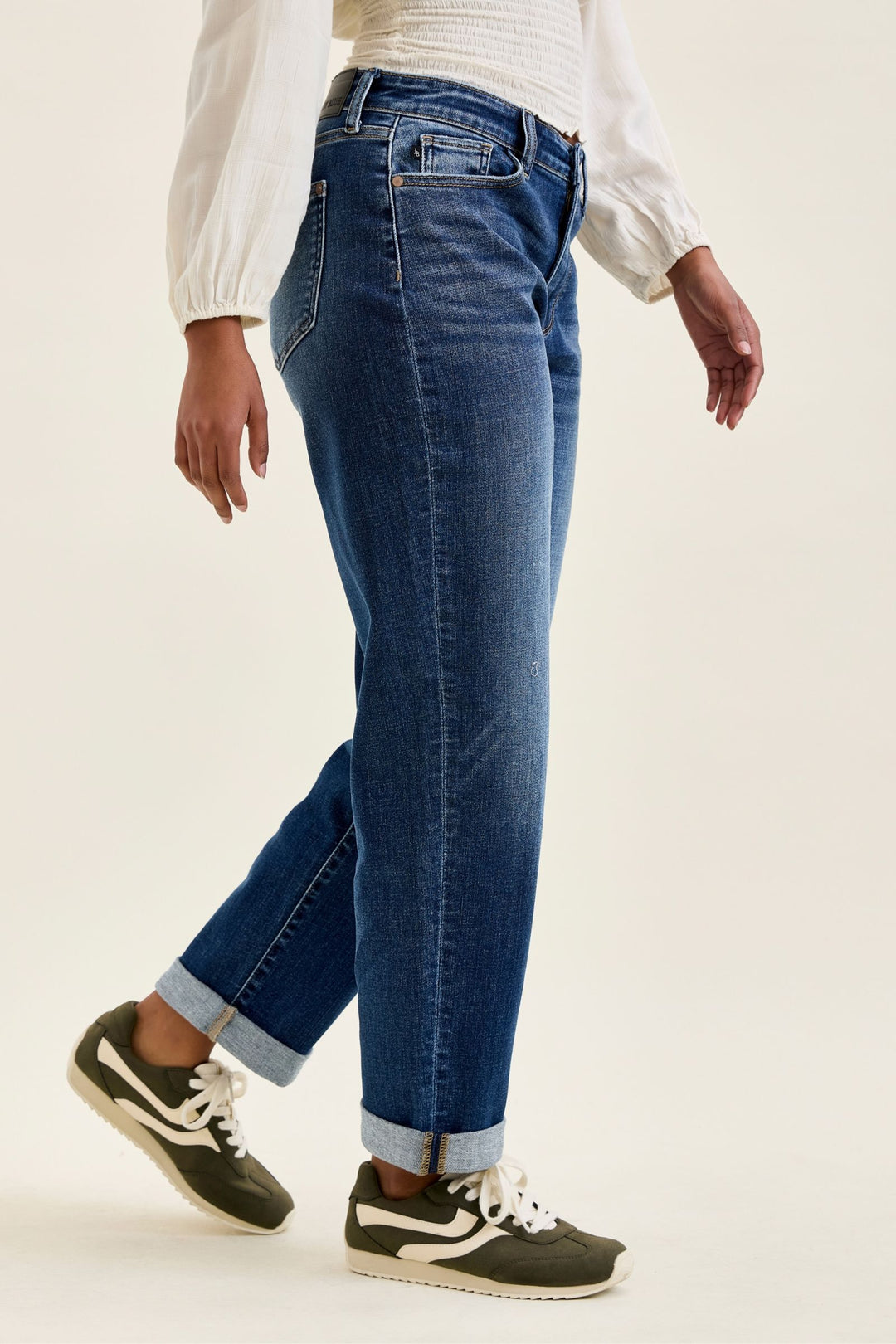 Judy Blue Mid Rise BILLIE Boyfriend DK True Indigo