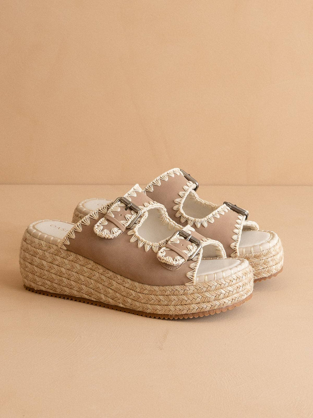 The Eugenia | Cedar Wood Embroidered  Raffia Platform Slide