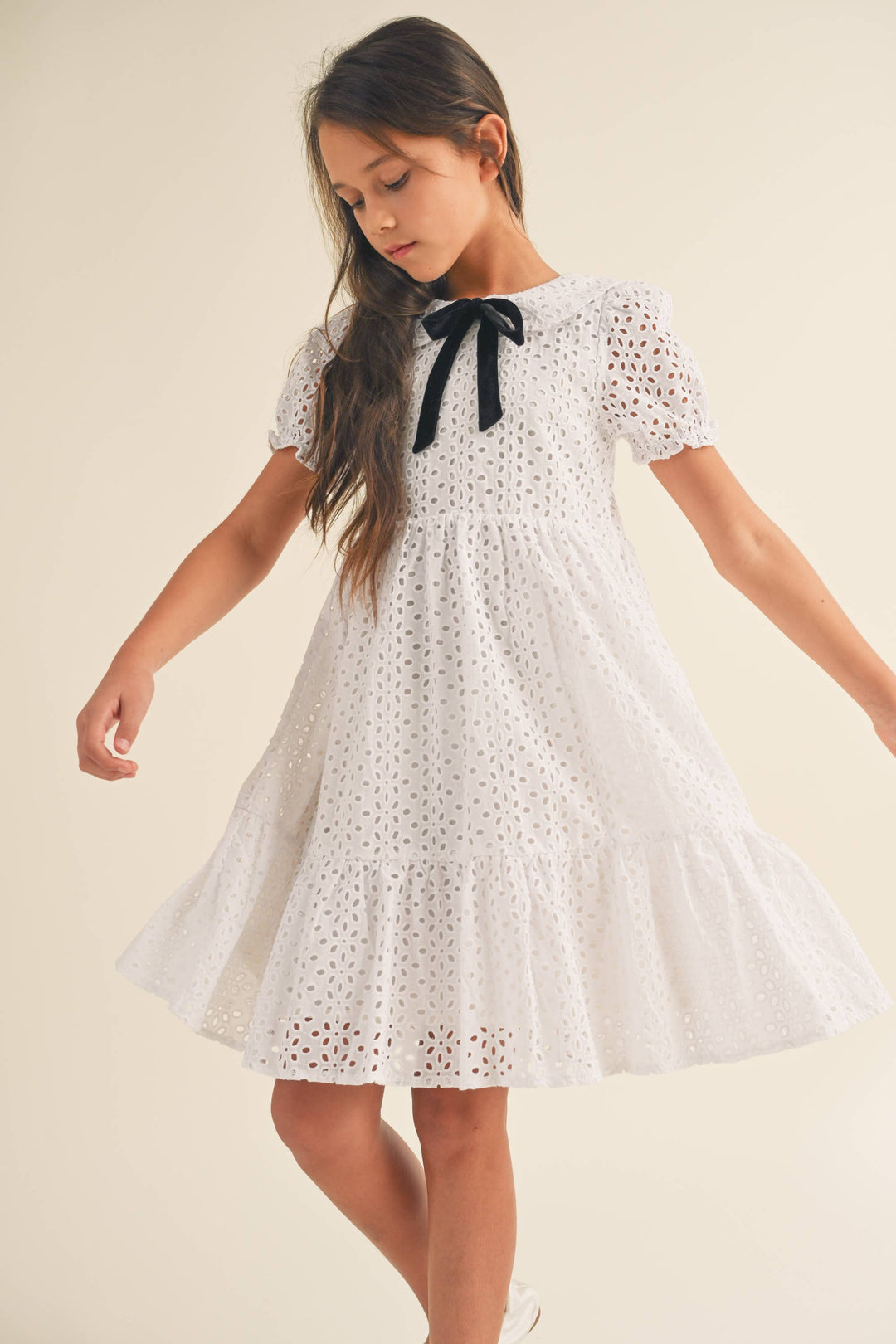 GIRLS EYELET DRESS WITH PUFF SLEEVES