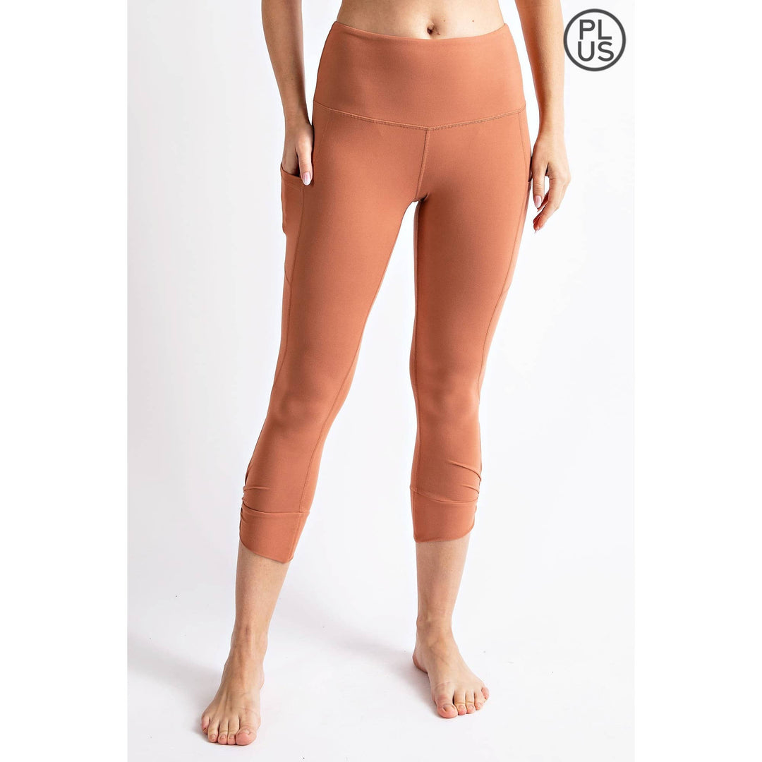 RAE MODE PLUS SIZE CAPRI KEYHOLE YOGA LEGGINGS - DESERT SUN
