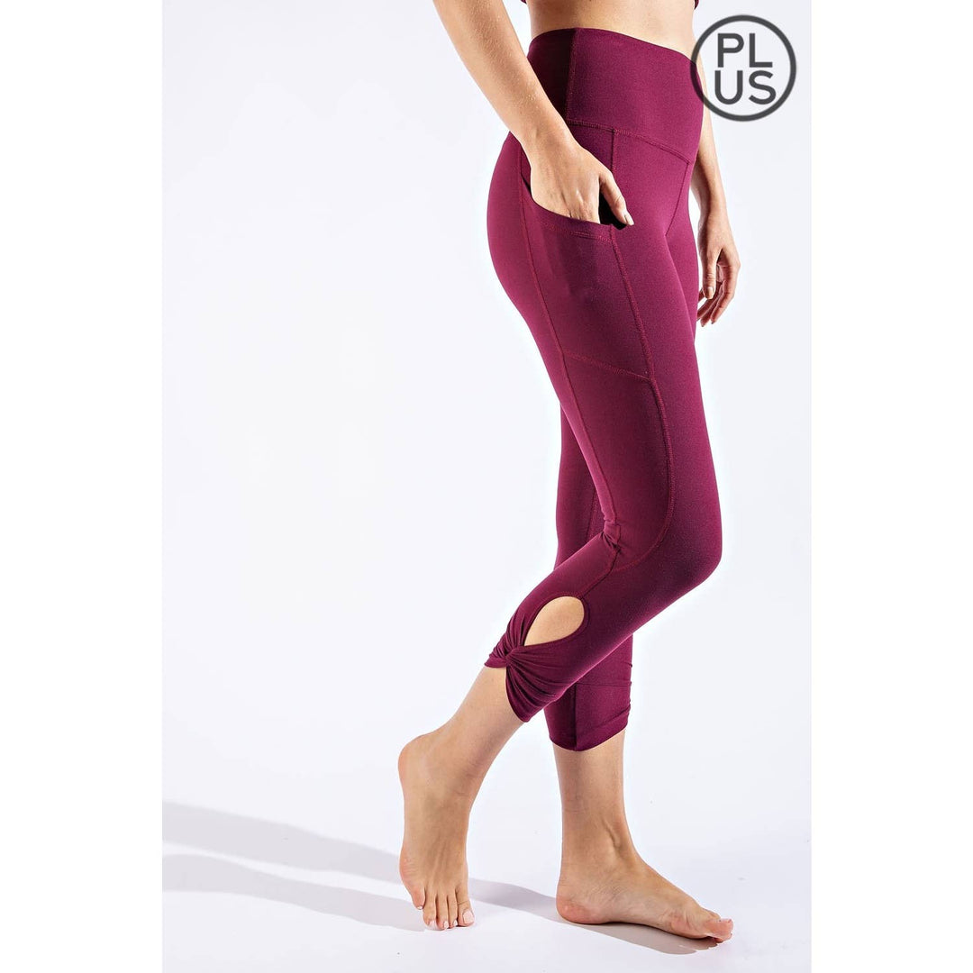RAE MODE PLUS SIZE CAPRI KEYHOLE YOGA LEGGINGS - DESERT SUN