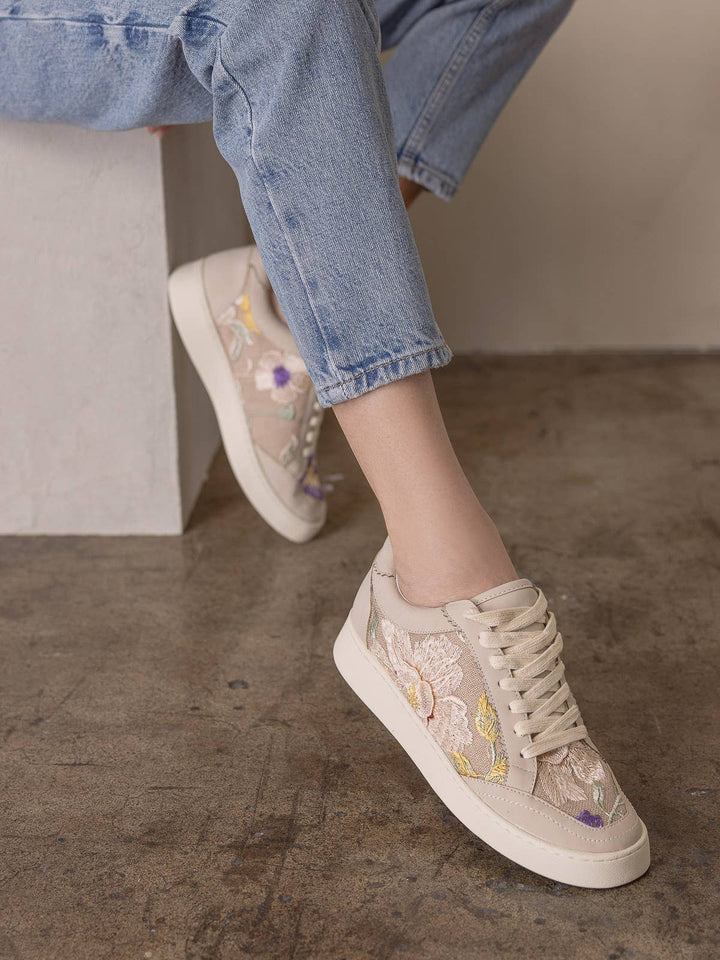 The Tammi | Light Grey Floral Applique Sneaker