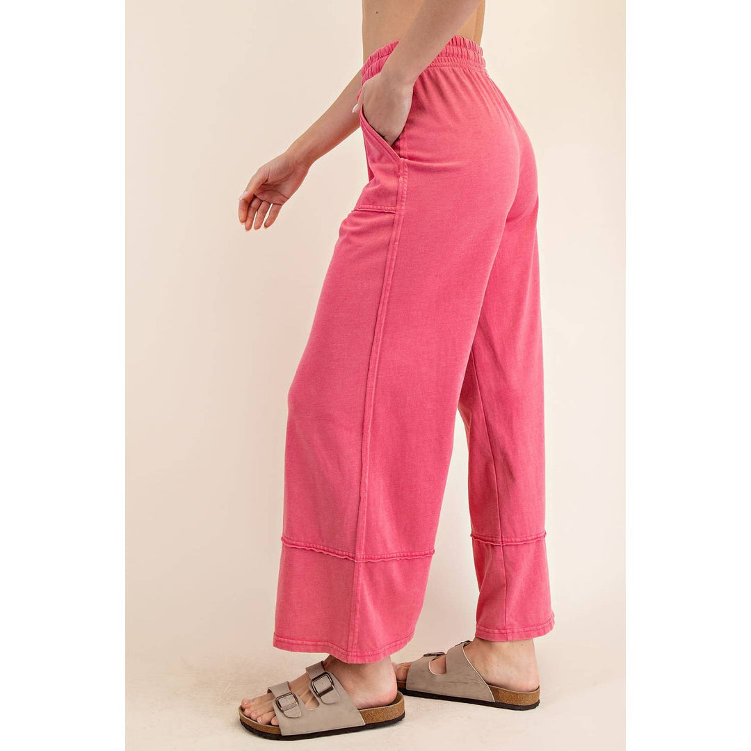 New Colors MINERAL WASHED WIDE LEG PANT - Mocha