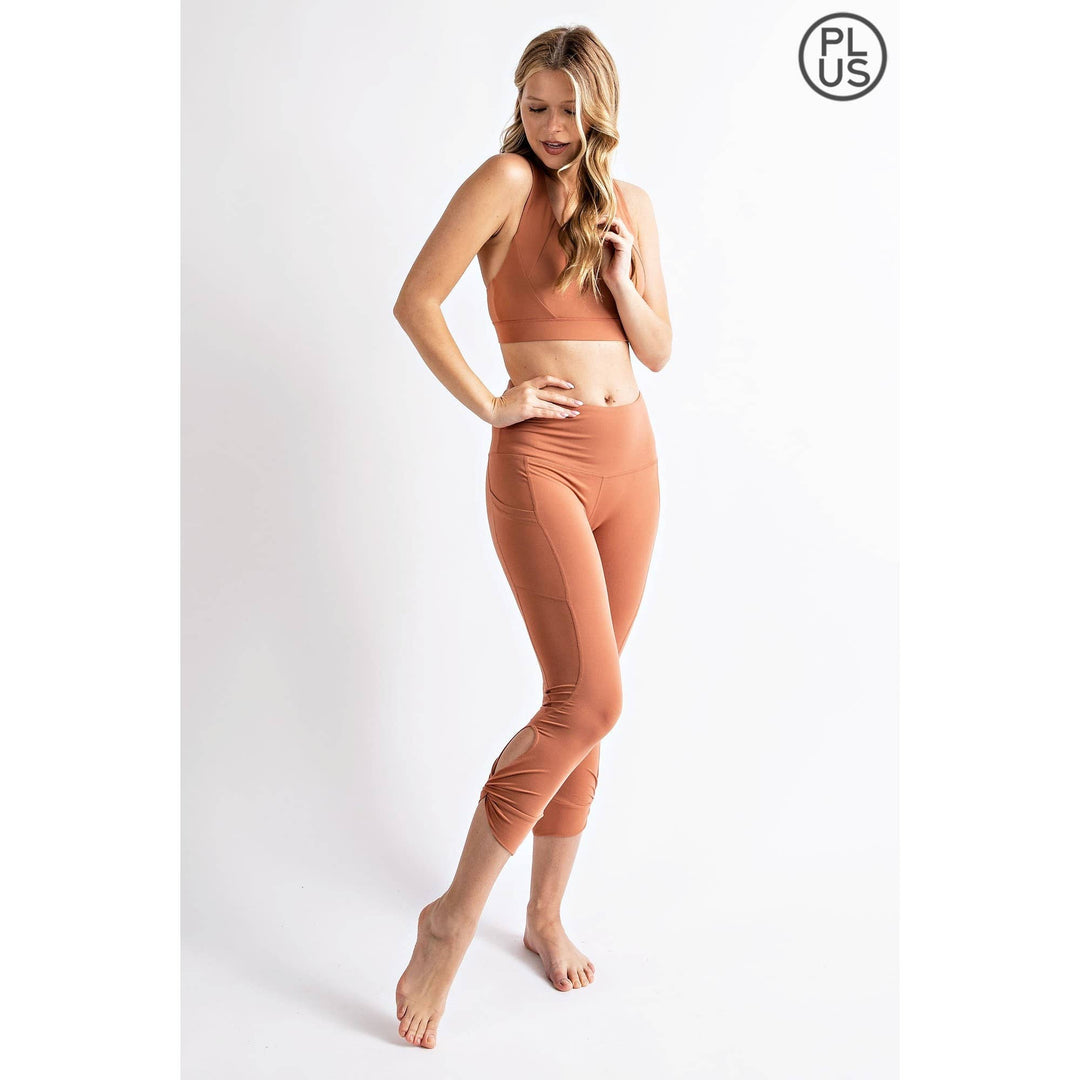 RAE MODE PLUS SIZE CAPRI KEYHOLE YOGA LEGGINGS - DESERT SUN