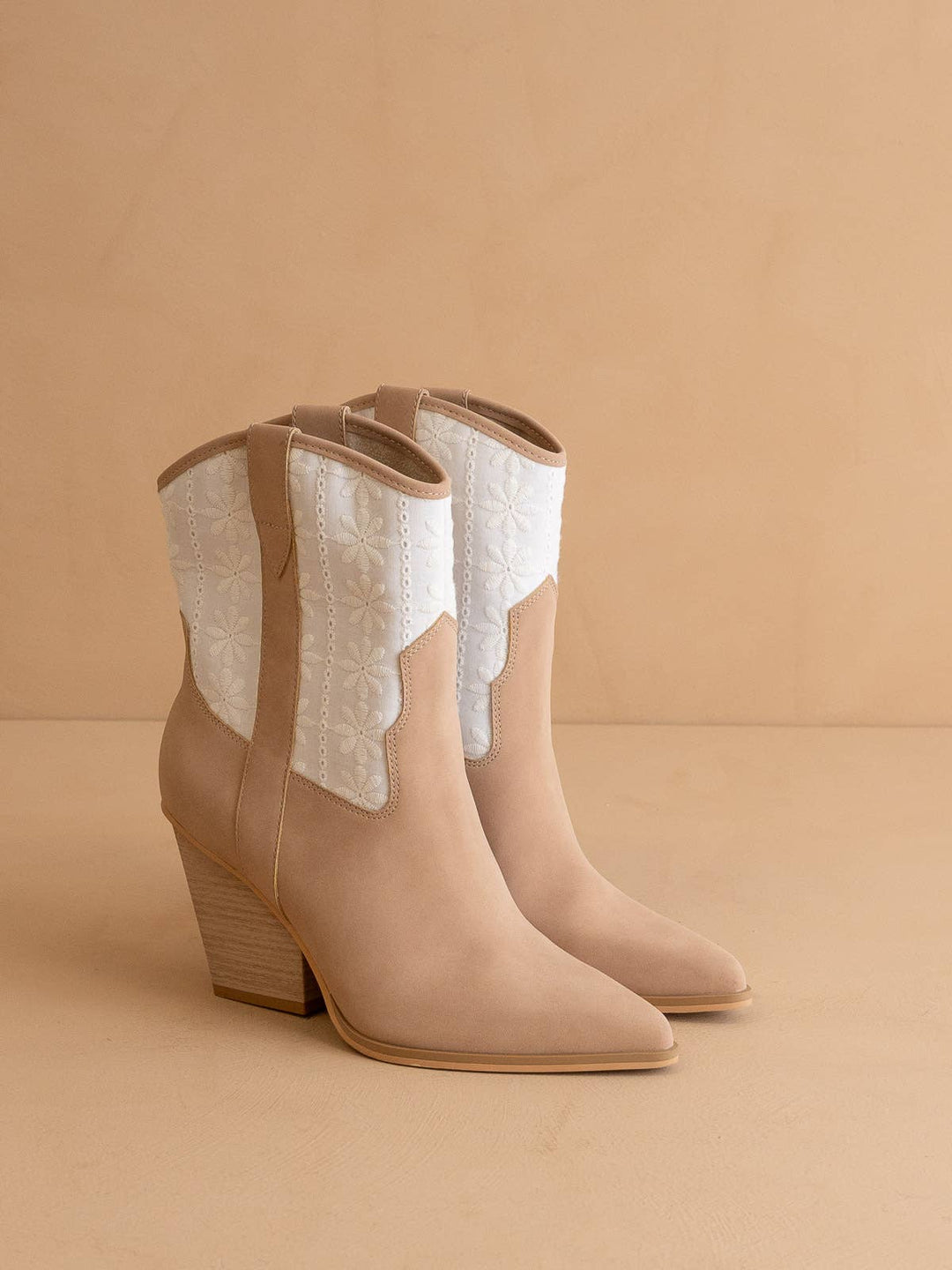 The Sutton Dusty Pink | Floral Embroider Cowboy Western Boot