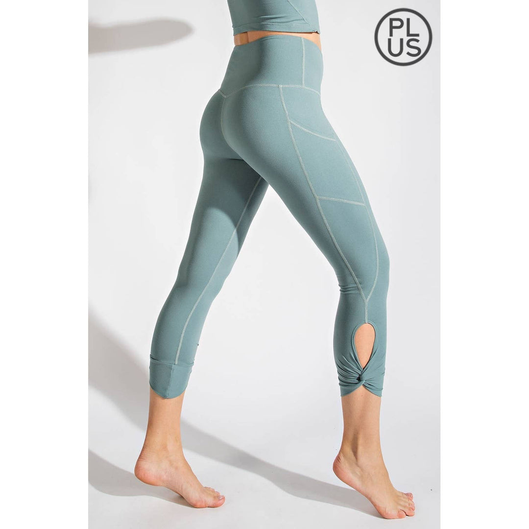 RAE MODE PLUS SIZE CAPRI KEYHOLE YOGA LEGGINGS - DESERT SUN