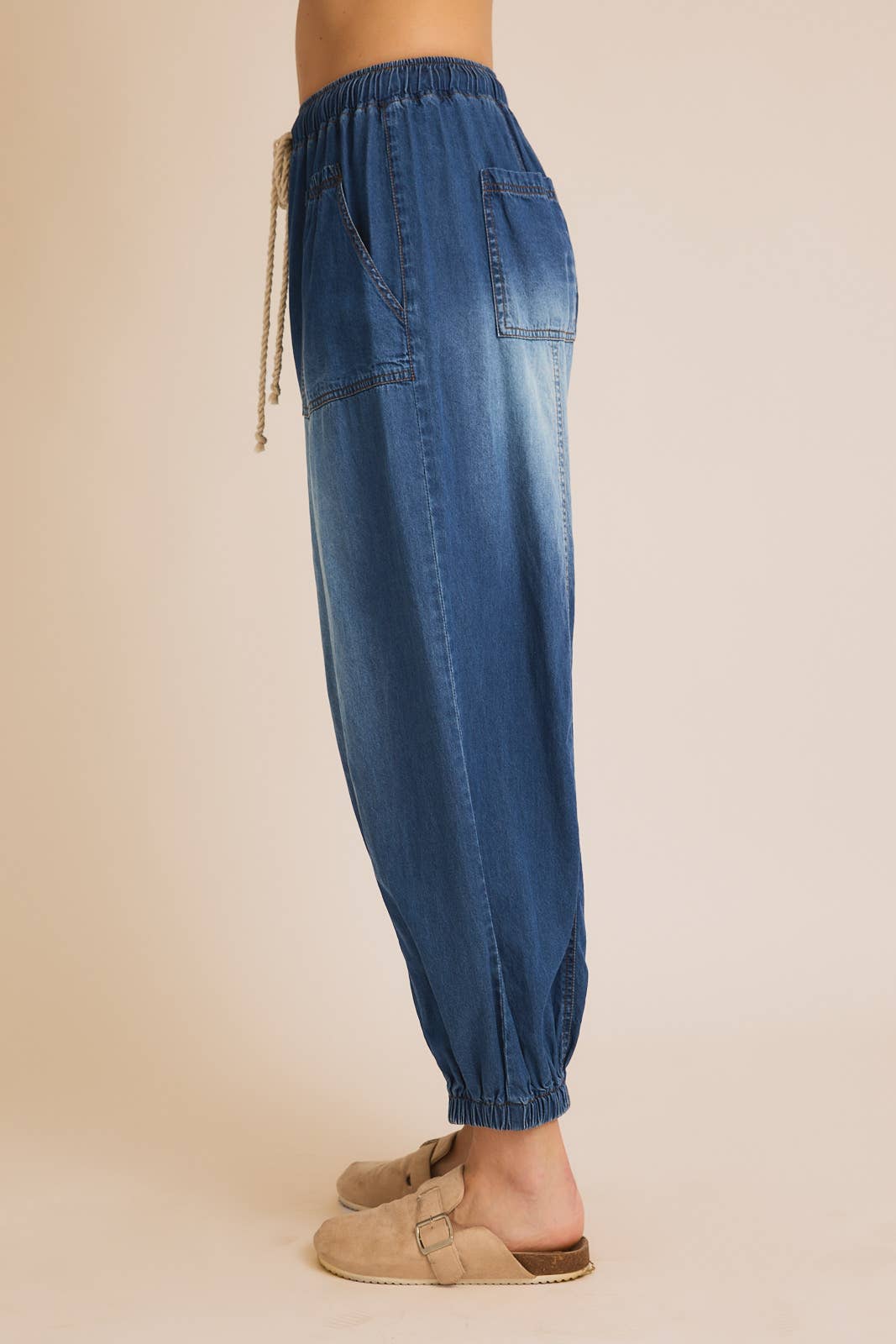 GILLI DRAW STRING WAIST WIDE JOGGER JEAN