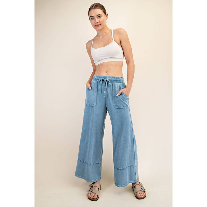 New Colors MINERAL WASHED WIDE LEG PANT - Mocha