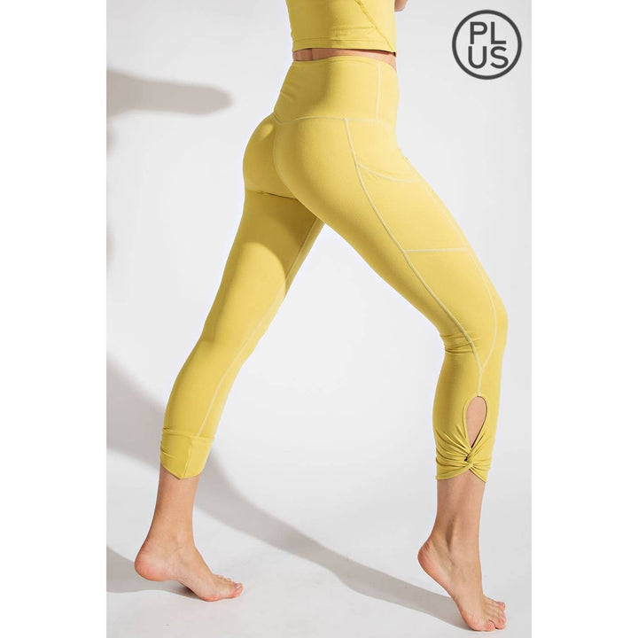 RAE MODE PLUS SIZE CAPRI KEYHOLE YOGA LEGGINGS - DESERT SUN