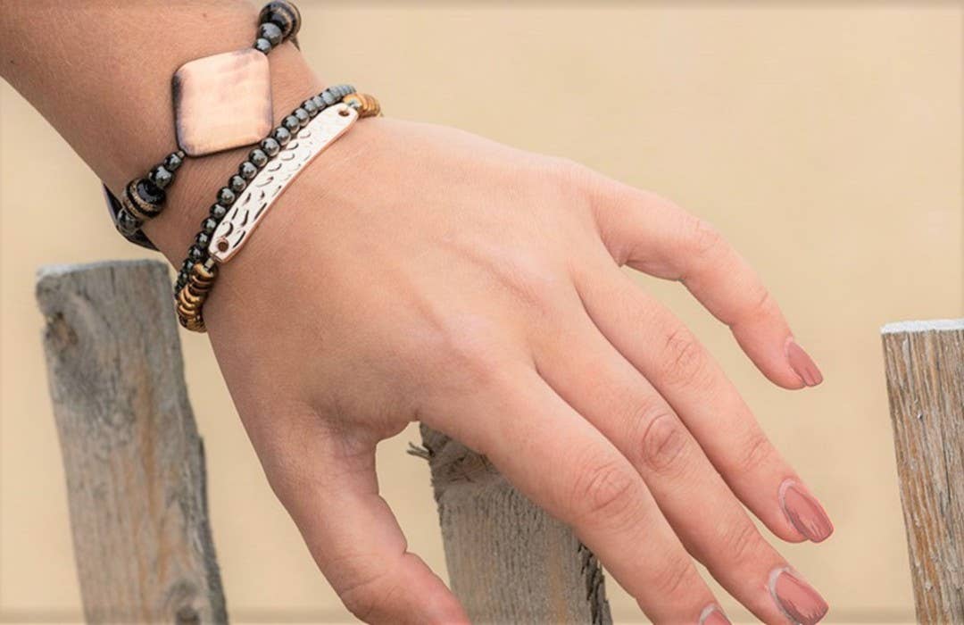 Hammered copper bar and black magnetic beaded bracelet