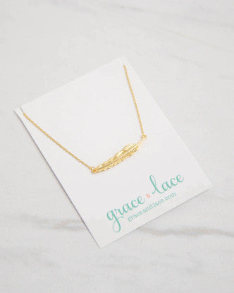 Grace and Lace Feather Necklace - Gold