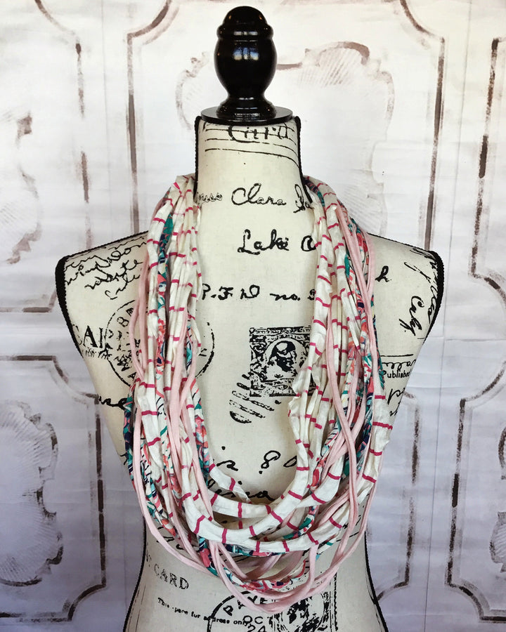 Dona Bela Shreds Lite Scarf