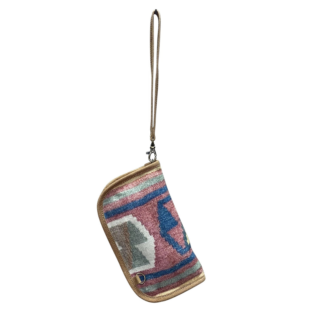 Chloe & Lex- Crossbody Wrist Wallet Arizona