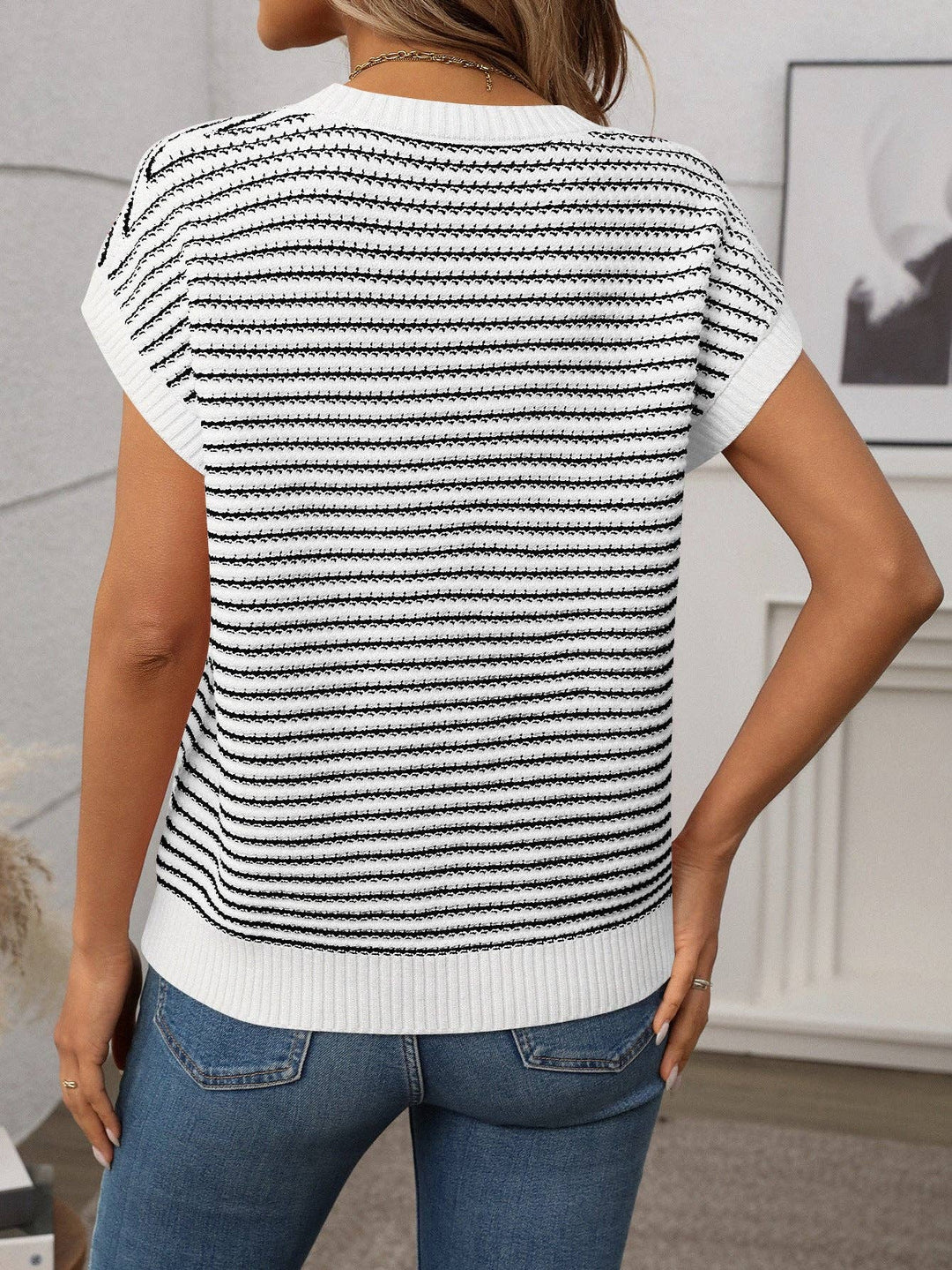 Crew Neck Knit Top Casual Stripe Color Clash Sweater - Black & White