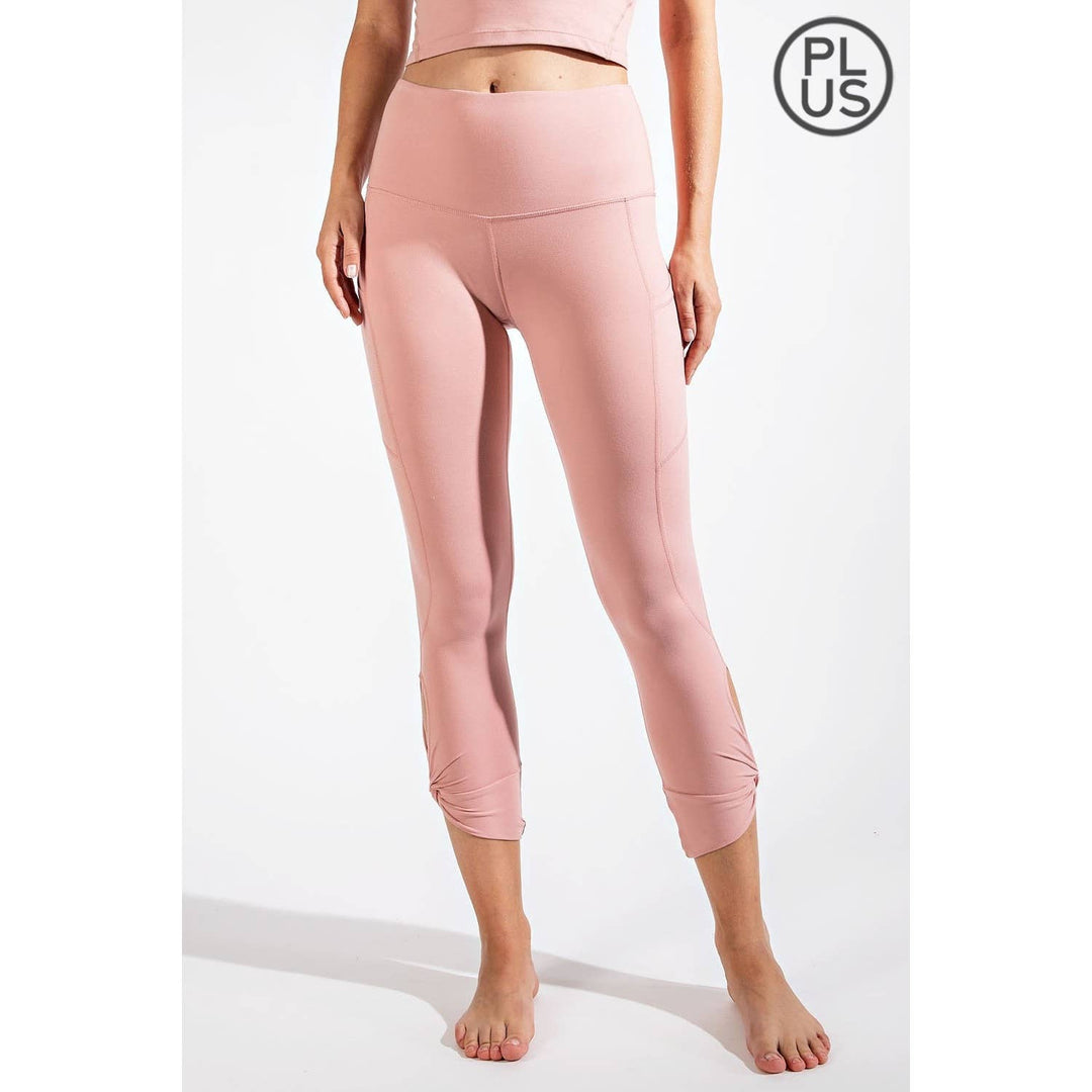 RAE MODE PLUS SIZE CAPRI KEYHOLE YOGA LEGGINGS - DESERT SUN