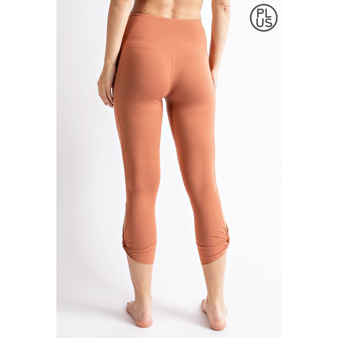RAE MODE PLUS SIZE CAPRI KEYHOLE YOGA LEGGINGS - DESERT SUN