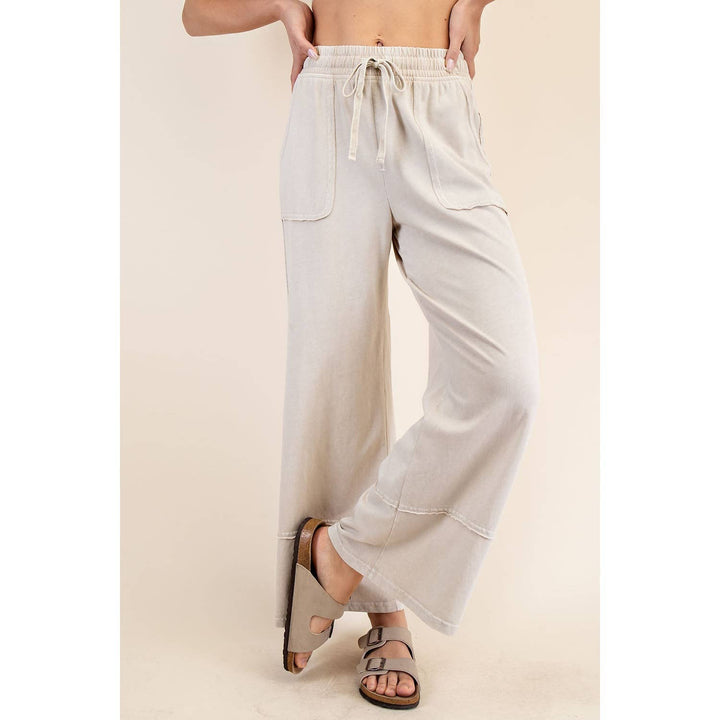 New Colors MINERAL WASHED WIDE LEG PANT - Mocha