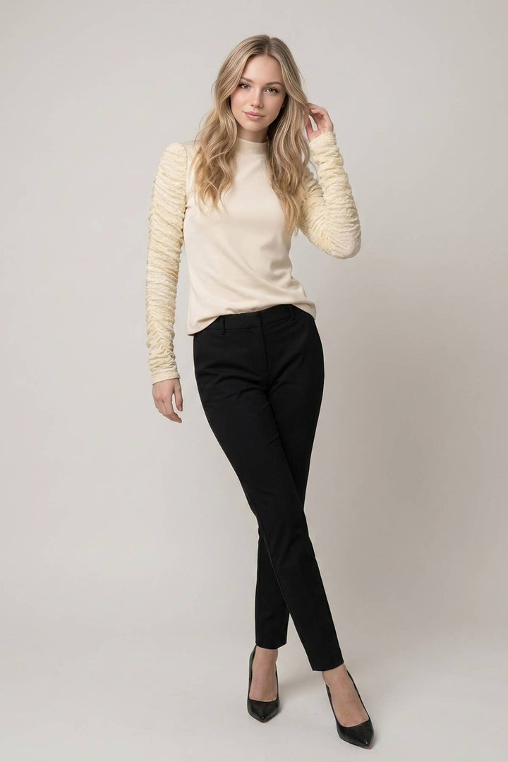 A Little Romance Lace Sleeve Top – Ecru