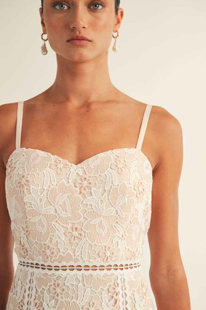 Jenna - Spaghetti Strap Sweetheart Floral Lace Midi Dress