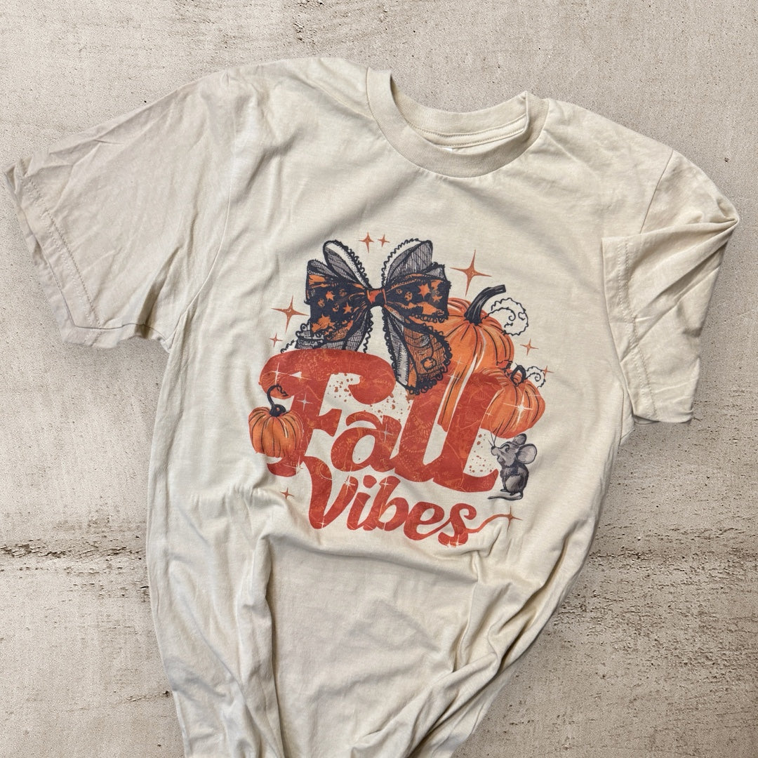 Fall Vibes Bow Pumpkin Graphic Tee - Beige