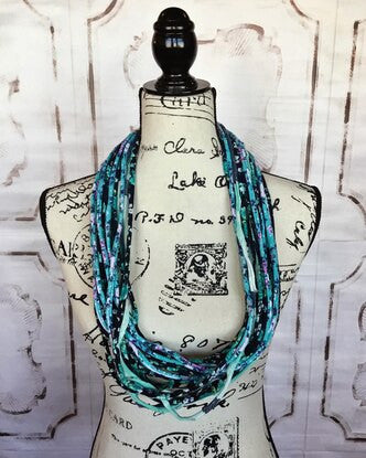 Dona Bela Lite Shred Scarf 002