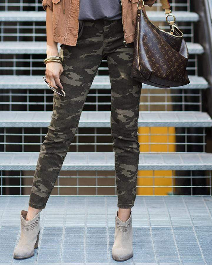 Grace and Lace Camo Mid-Rise Zip Up Jeggings