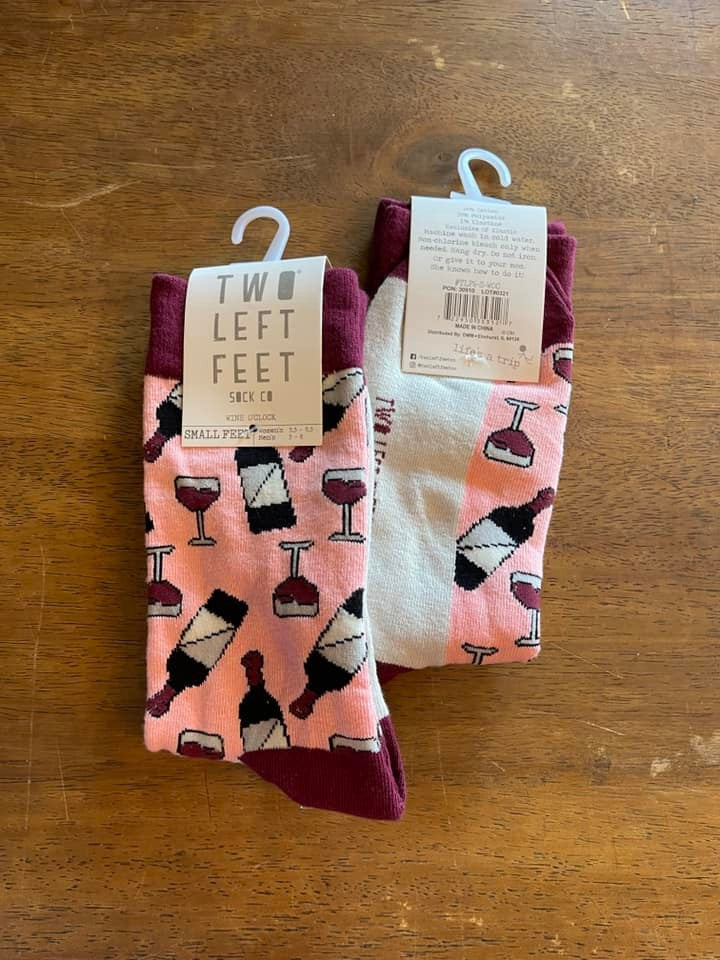 WINE O' CLOCK EVERYDAY NOVELTY SOCKS